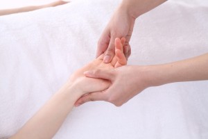 腕マッサージ